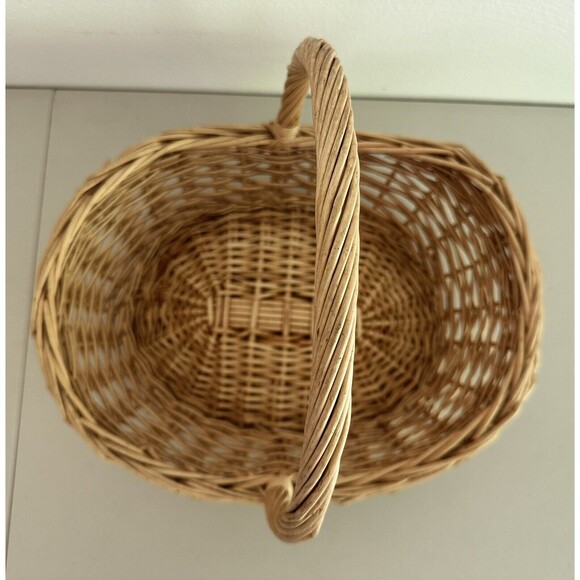 Vintage Wicker Basket With Handle 14 x 12 Inches Bread Fruit Basket - Picture 3 of 8